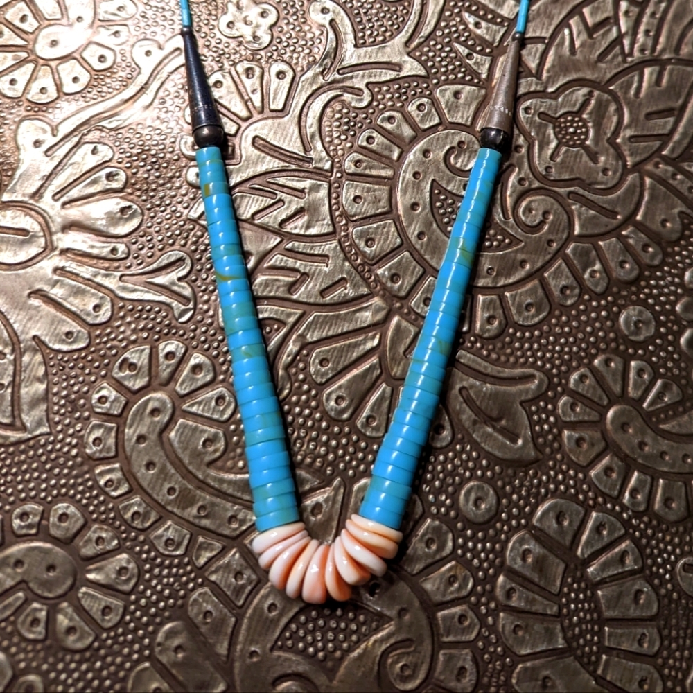 Southwest Heishi style Vintage necklace (with Shell and Turquoise-like beads)
